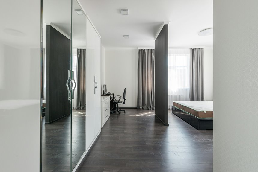 split bedroom floor plan definition and function